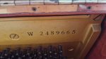 #2489665 Distinguido Piano YAMAHA Modelo W104, Consola.