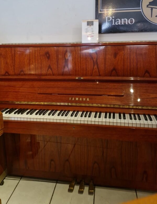 #2125042 Piano YAMAHA W, Calidad Sonora y Prestigio, Garantizado, Consola.