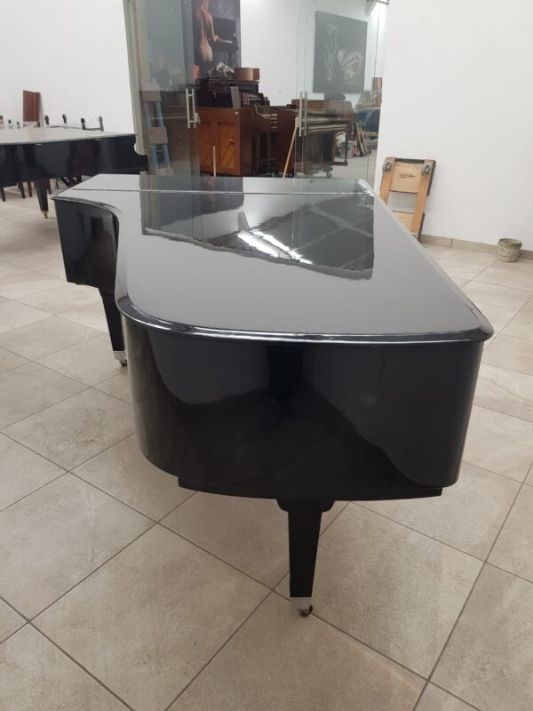 STEINWAY & SONS — El Mejor Piano del Mundo, Ahora a Tu Alcance en Su Majestad el Piano, de Cola.