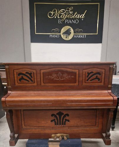 #1837293 Piano YOUNG CHANG  U-121, Sonido que conquista desde la primera nota, Vertical.