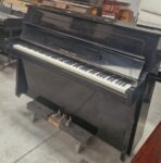 Piano FUKUYAMA & SONS Carácter Sonoro Impecable, Vertical.