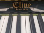 #1985076 Piano CLINE Modelo CU-41 Timbre Refinado, Consola.