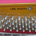 #IJML00095 Piano SAMICK JS-118 Proyección Sonora Superior, Consola.