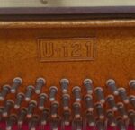 #1837293 Piano YOUNG CHANG  U-121, Sonido que conquista desde la primera nota, Vertical.