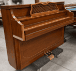 #K796819 Piano KAWAI Modelo Consola, RESONANCIA DISTINGUIDA.
