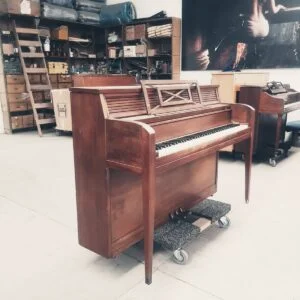 Piano Weber Console - detalle del teclado