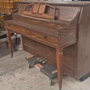 #128542 Piano CURRIER Consola, elegancia a su alcance.