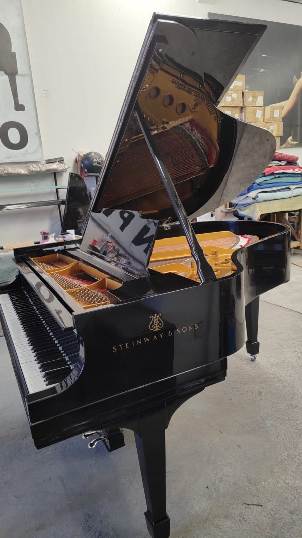 #209345 PIANO STEINWAY & SONS Modelo B, 6´9 Negro, Garantizado, Vertical.