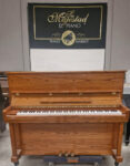 #ILB01368 Piano KOHLER &  CAMPBELL Presencia Acústica Imponente, Vertical.