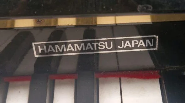 #212329 Piano TOKAI C-106 Hamamatsu Japón. Resonancia Distinguida, Vertical.