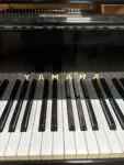 #439736 Piano de Media Cola Yamaha G5A 198 cm de Largo| Negro Poliéster Profesional.
