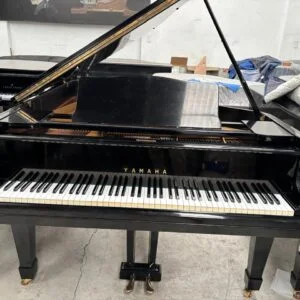 #439736 Piano de Cola Yamaha G5A | Negro Poliéster Profesional