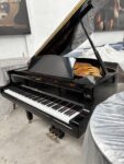 #G24928 Hermoso Piano YOUNG CHANG G-150 Negro Brillante.