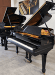 #225246 Piano STEINWAY & SONS, Modelo M, 170 cm de Largo.
