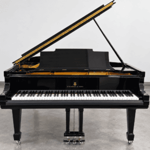 #225246 Piano STEINWAY & SONS, Modelo M, 170 cm de Largo.